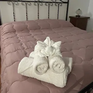 https://la-tana-del-grillo.it-tuscanyhotel.com